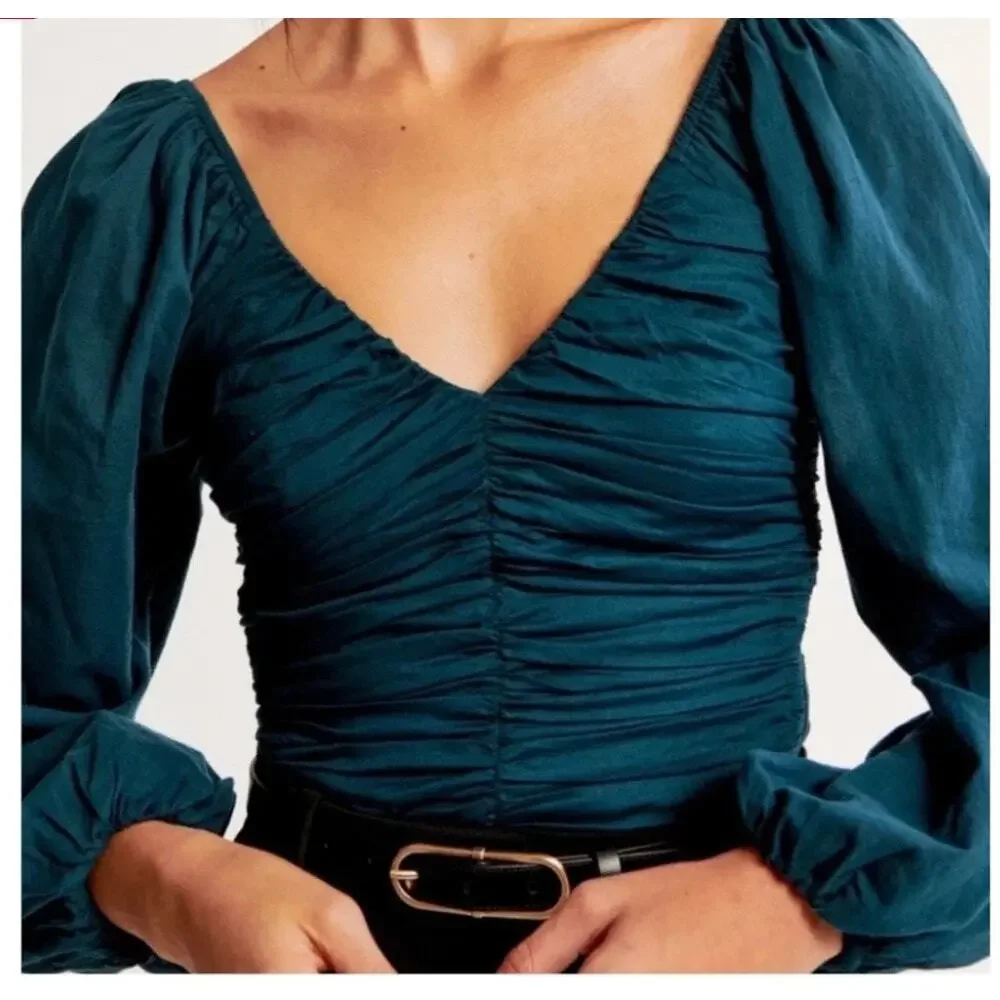 NWT ABERCROMBIE & FITCH Ruched V-Neck Puff Sleeve Smocked Cotton Top large Teal